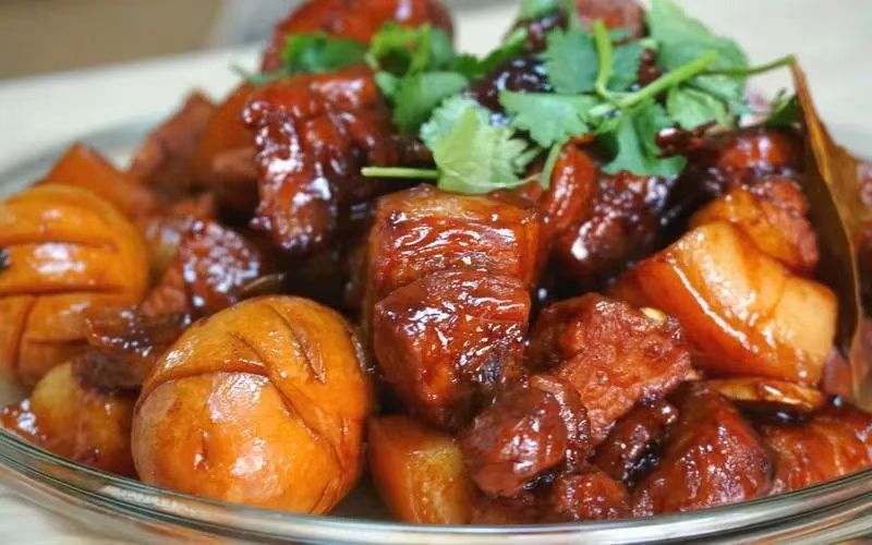   一碗红烧肉的故事