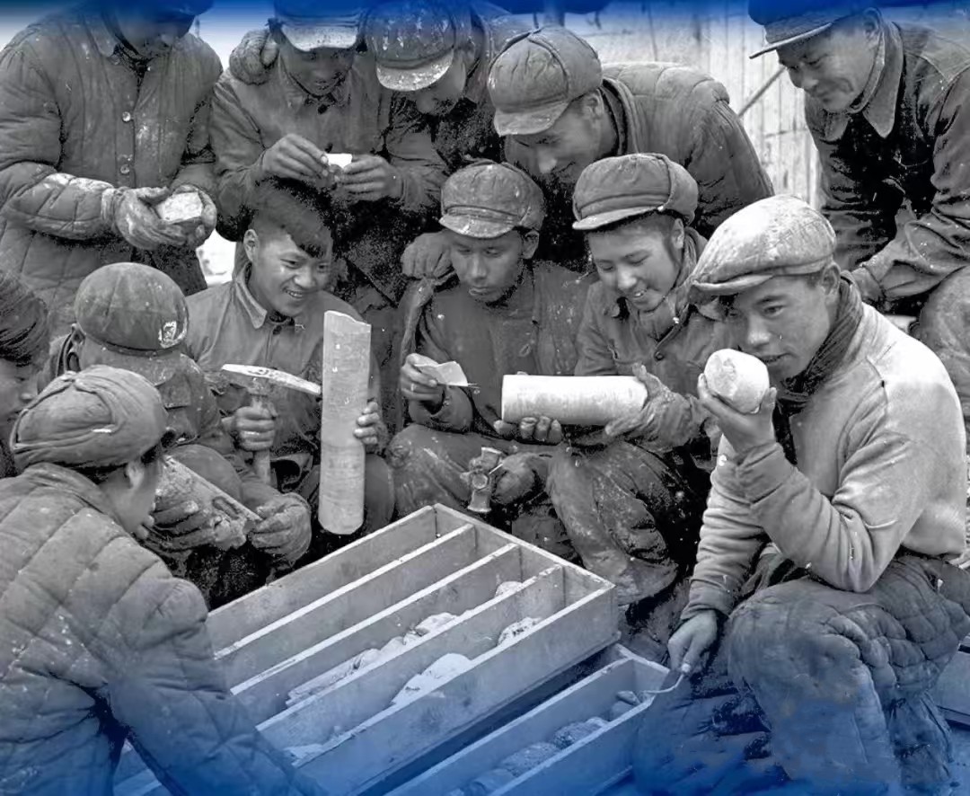  仰望的星空 ——《华夏石油和化工人》序